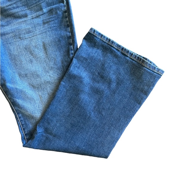 St John's Bay Flare High Rise Secretly Slender Jeans Size 18 - Picture 8 of 10